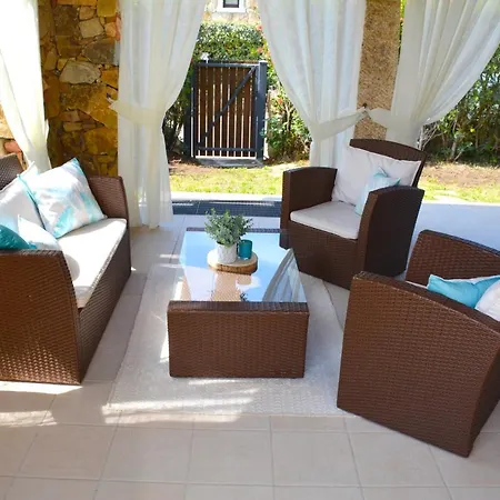 Casa de Férias Con Giardino E 4 Da Letto Castiadas