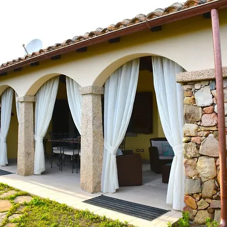 Con Giardino E 4 Da Letto Ferienhaus *