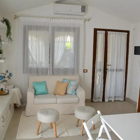 Con Giardino E 4 Da Letto * Castiadas